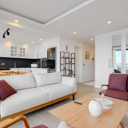 Luxury Waterfront House 9 Min To Marina * Yalıkavak