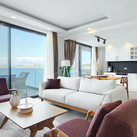 Luxury Waterfront House 9 Min To Marina * Yalıkavak